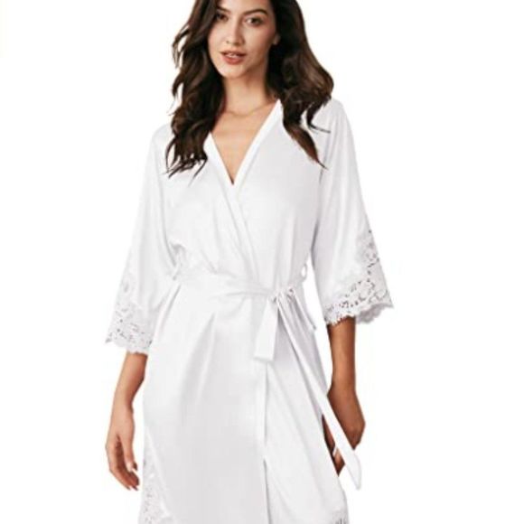 Women's Satin Robe Lace Trim Kimono Silk Robe Short Bridal Party Robes